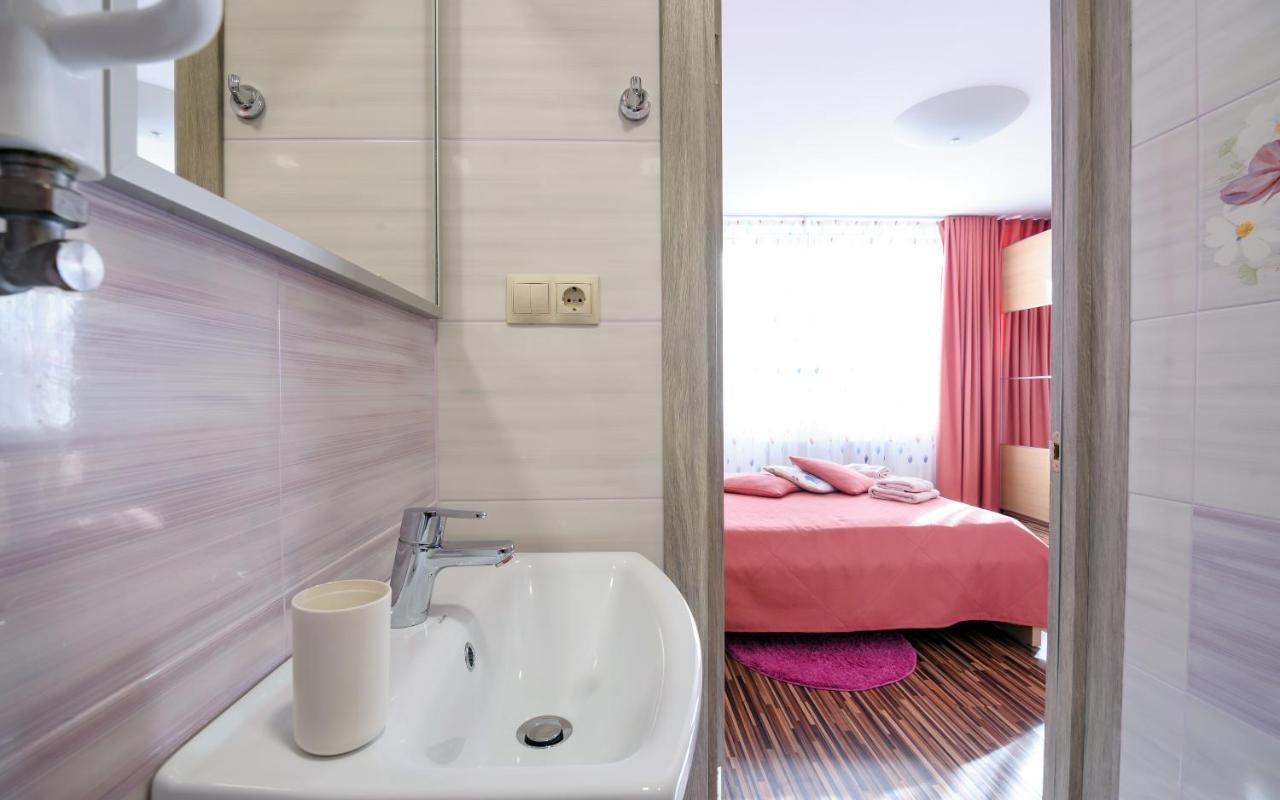 Colored Balloons - 3 Bedrooms, 3 Bathrooms, Equipped Large Apartments Lviv Exterior photo