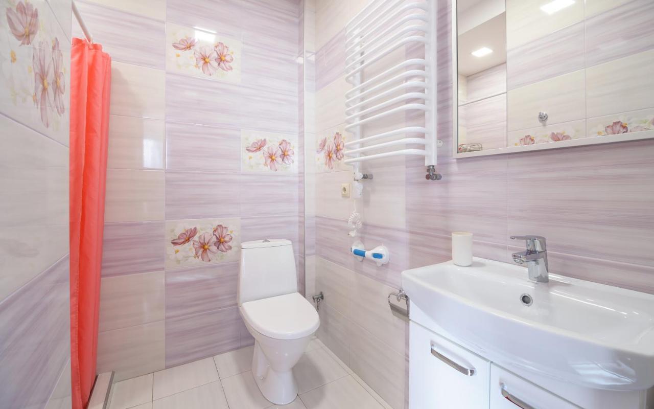 Colored Balloons - 3 Bedrooms, 3 Bathrooms, Equipped Large Apartments Lviv Exterior photo
