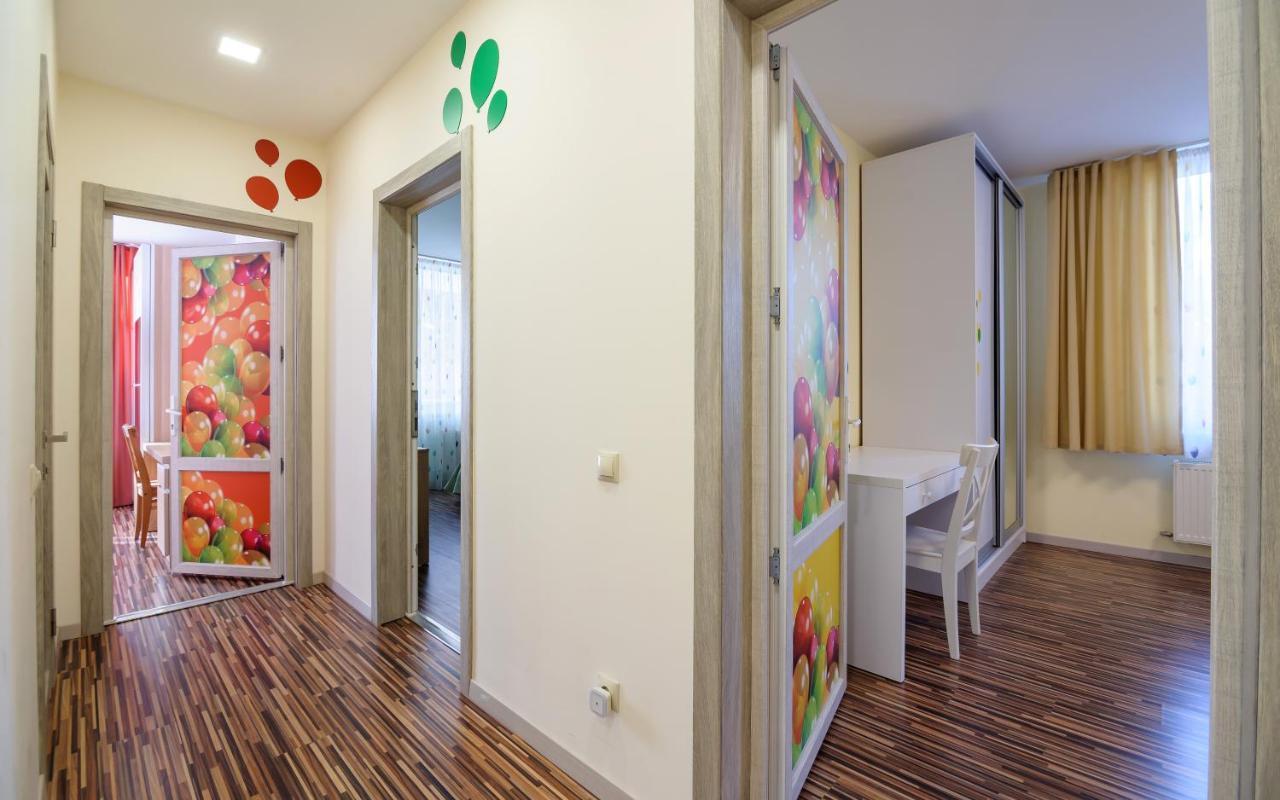 Colored Balloons - 3 Bedrooms, 3 Bathrooms, Equipped Large Apartments Lviv Exterior photo