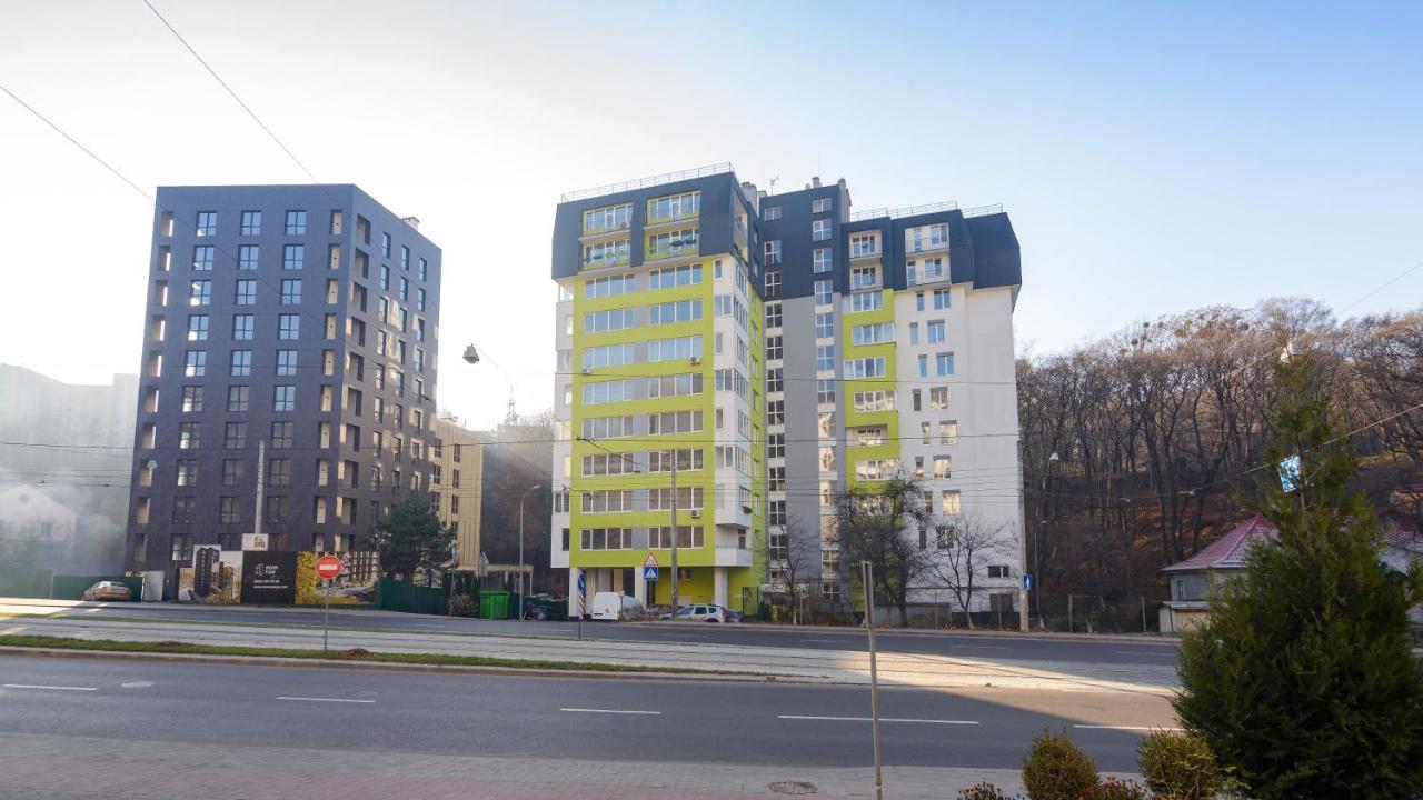 Colored Balloons - 3 Bedrooms, 3 Bathrooms, Equipped Large Apartments Lviv Exterior photo